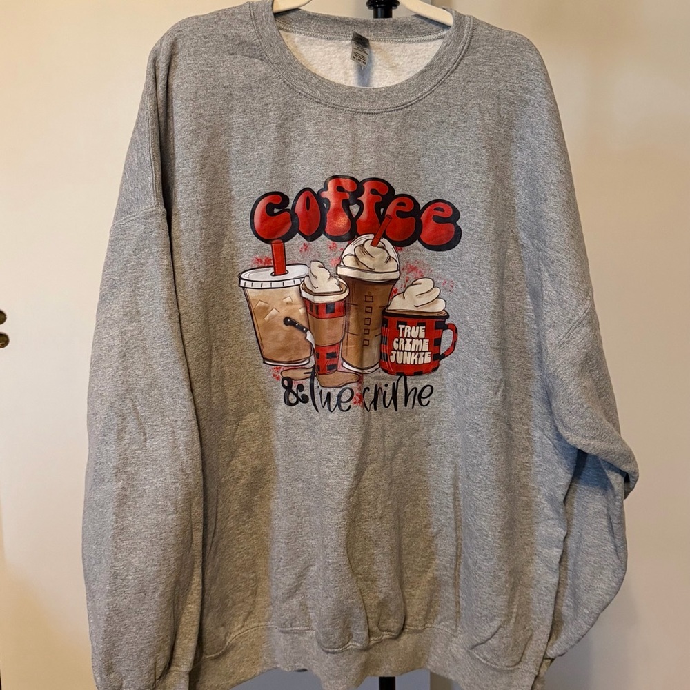 Gildan Gray Graphic Sweatshirt